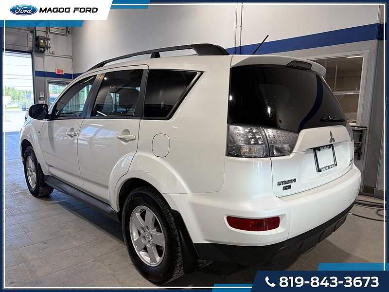 Mitsubishi Outlander 2012