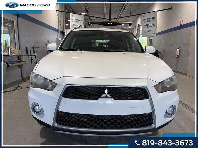 Mitsubishi Outlander 2012